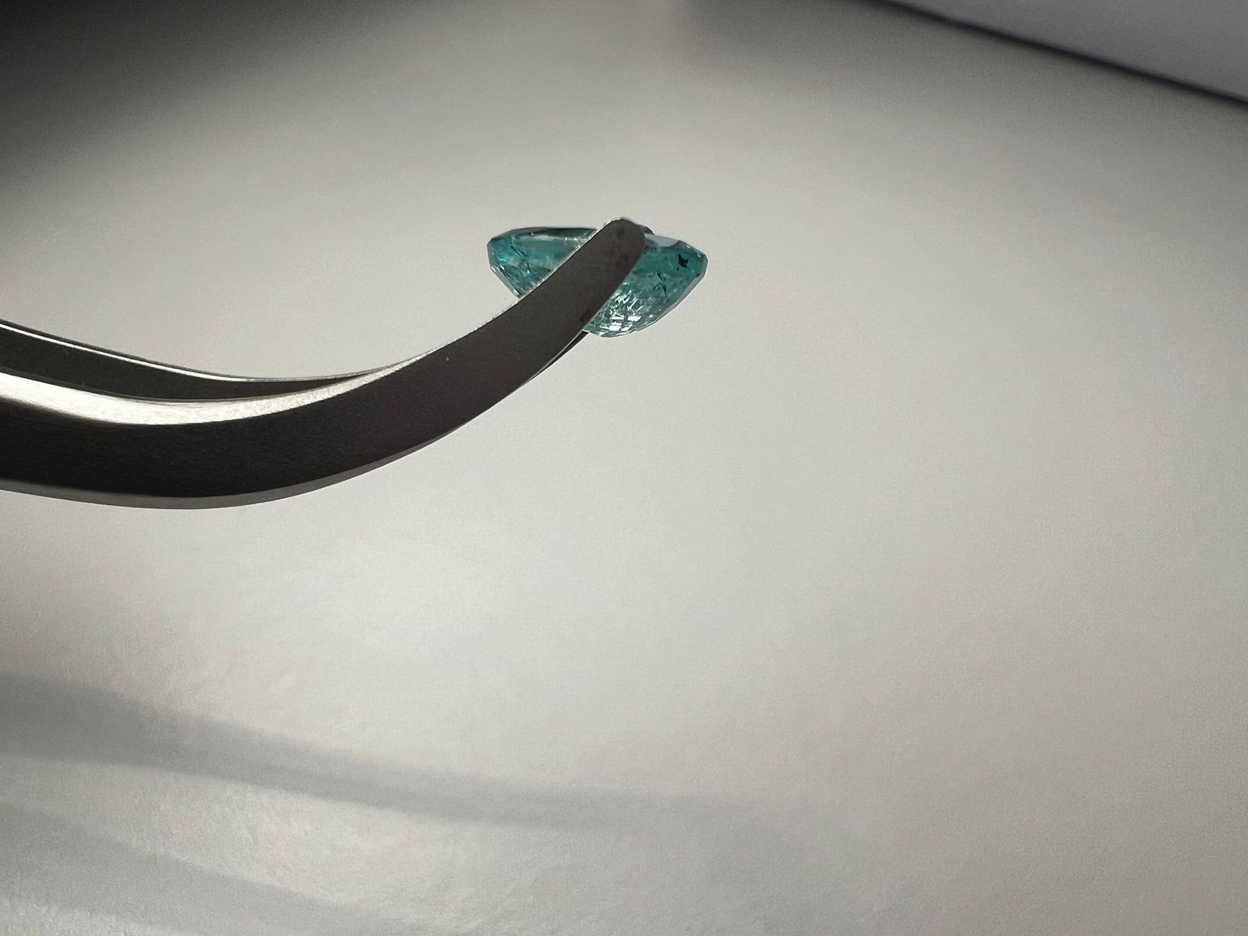 Pietre preziose: Grüner Smaragd 1.05 ct – Nuovo e nell'imballaggio originale da Zürich venduto da NS.12 5