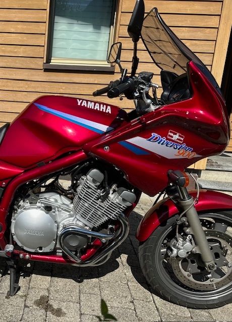 Yamaha Touring: Yamaha Diversion 900 – Usato da Rickenbach b. Schwyz venduto da Planetus