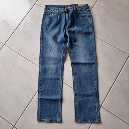 NEUE tolle Jeans "Regular" gekauft bei Manor Gr. 158