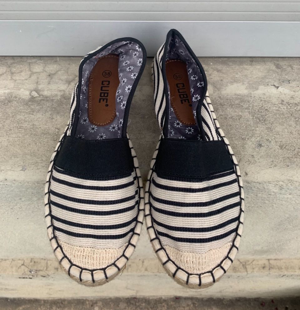 Cube Scarpe da donna: Super espadrilles CUBE doublée et renfort talon c/neuve n.38 – Nuovo (secondo la descrizione) da Martigny venduto da only__you 1