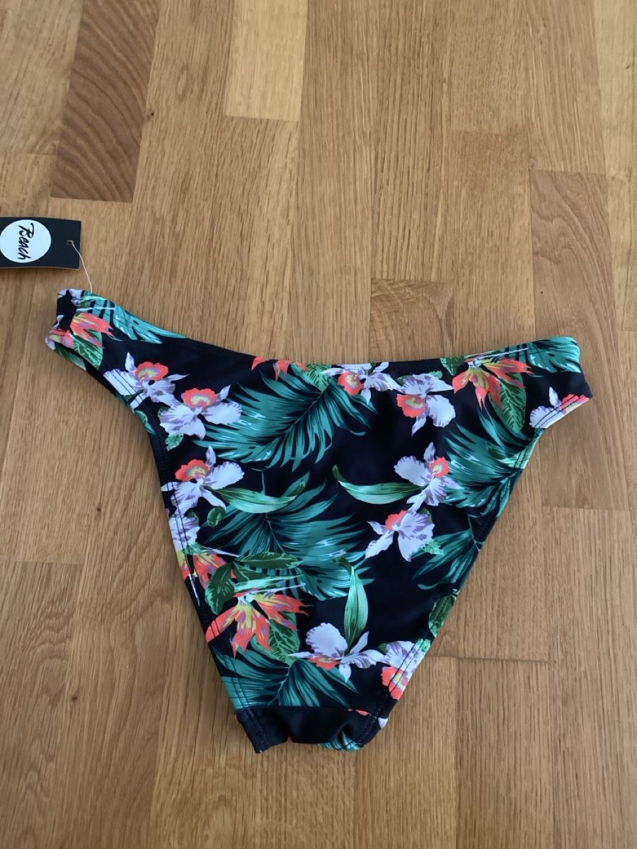 Costumi da bagno & Bikini: Blumen Bikiniunterteil, Grösse 36, ungetragen – Usato da Burgdorf venduto da allesolivia 1