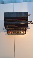 Vintage Addiermaschine, mechanisch, nicht funktionstüchtig,