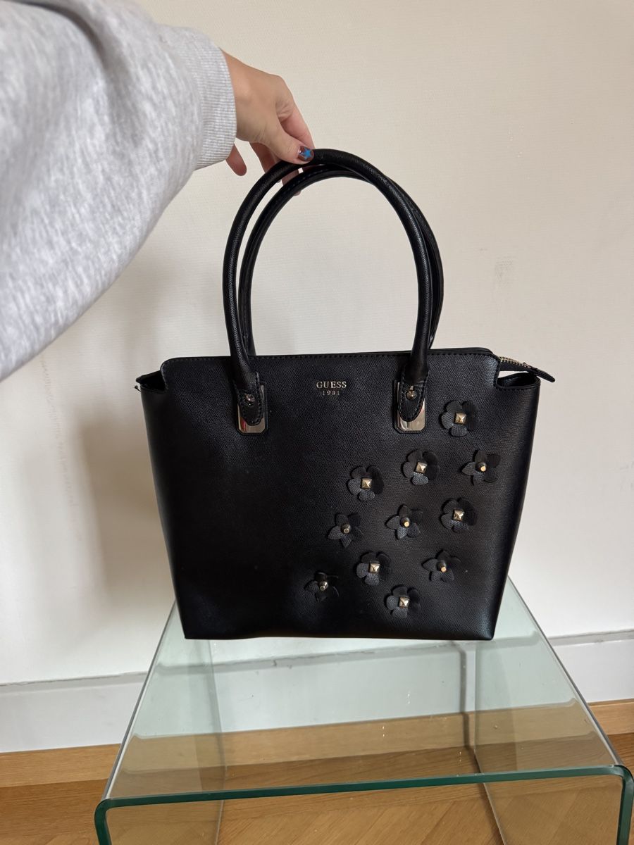 Guess Borse: Guess Handtasche – Nuovo (secondo la descrizione) da Bern venduto da pat_9m6x