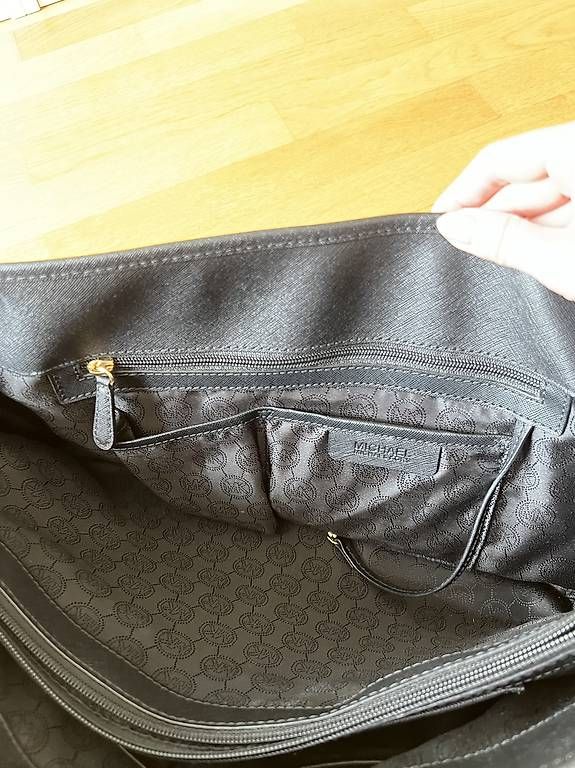 Borse da donna: Michael Kors Jet Setter Travel Tote – Usato da Kloten venduto da ama_ykc9 4