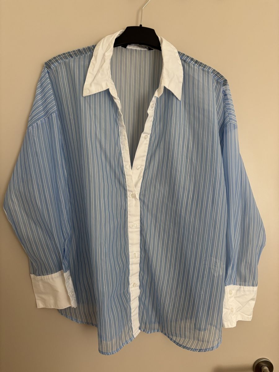 Zara Blusen: Zara Bluse, hellblau gestreift, Kragen weiss, Gr. L. – Neu (gemäss Beschreibung) aus Arbon von Viktoriaa