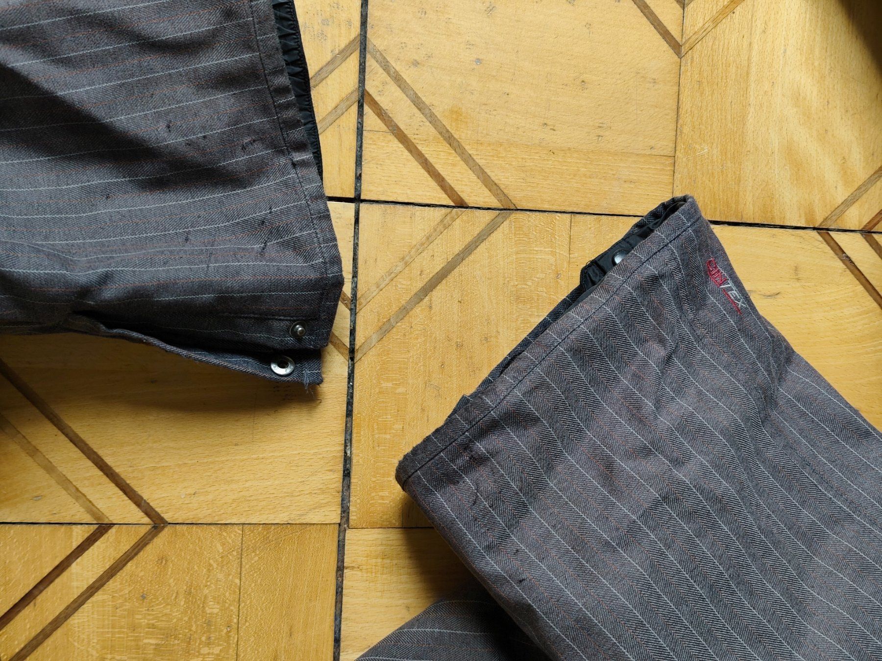 Pantaloni: Pantalon ski et snowboard – Usato da Delémont venduto da antioque 4