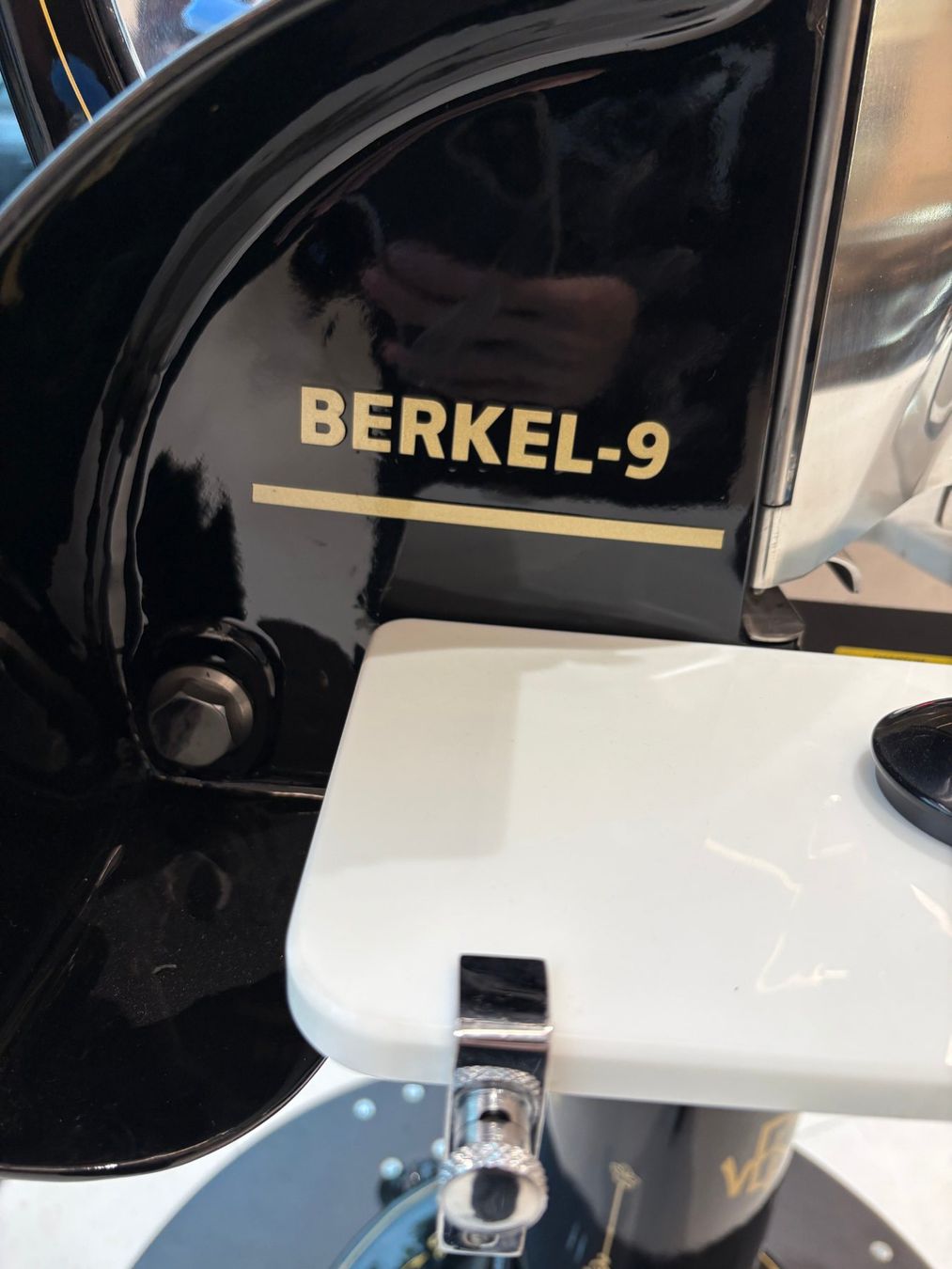 Berkel Küchengeräte: original restaurierte Berkel Model Serie 9 schwarz – Neu (gemäss Beschreibung) aus Zürich von Autocity 3