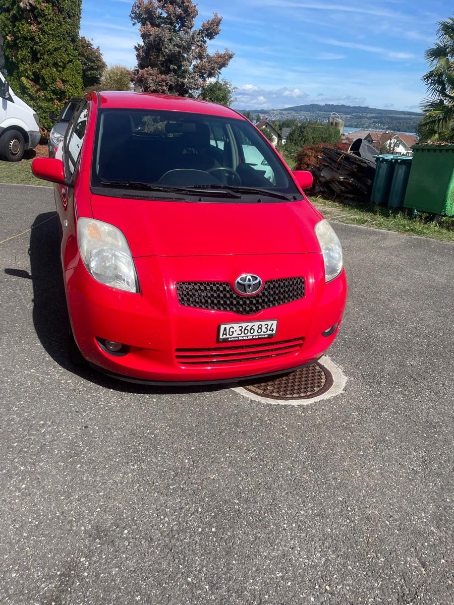 Toyota Automobili: Toyota Yaris 1.3 – Usato da Beinwil am see venduto da ana_5dnf
