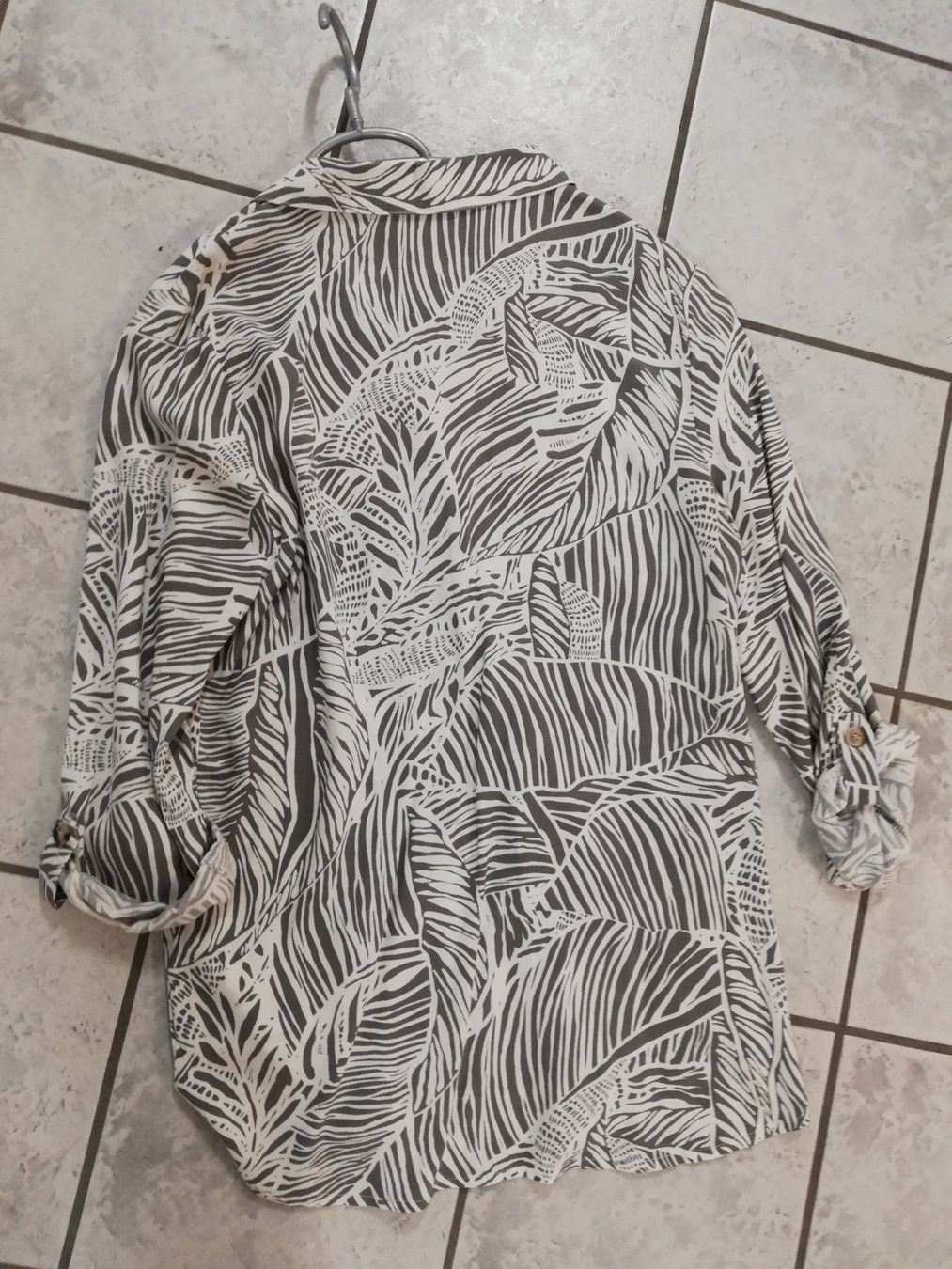Camicette: Schöne Bluse mit Muster – Usato da Untersiggenthal venduto da Marlen59 4