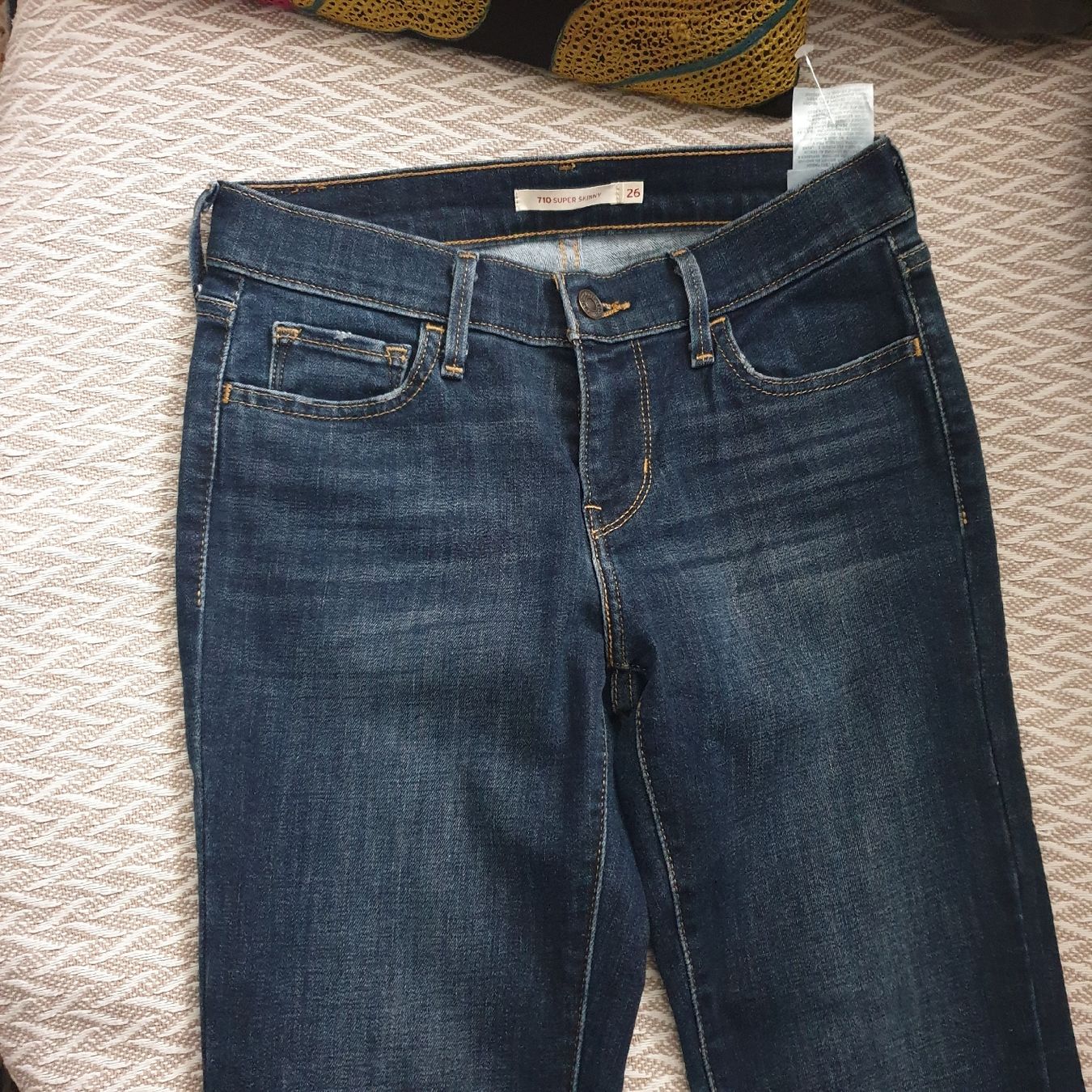 Levi's Jeans: Levis 710 Super Skinny Gr. 26 – Nuovo (secondo la descrizione) da Frenkendorf venduto da Moon111 1