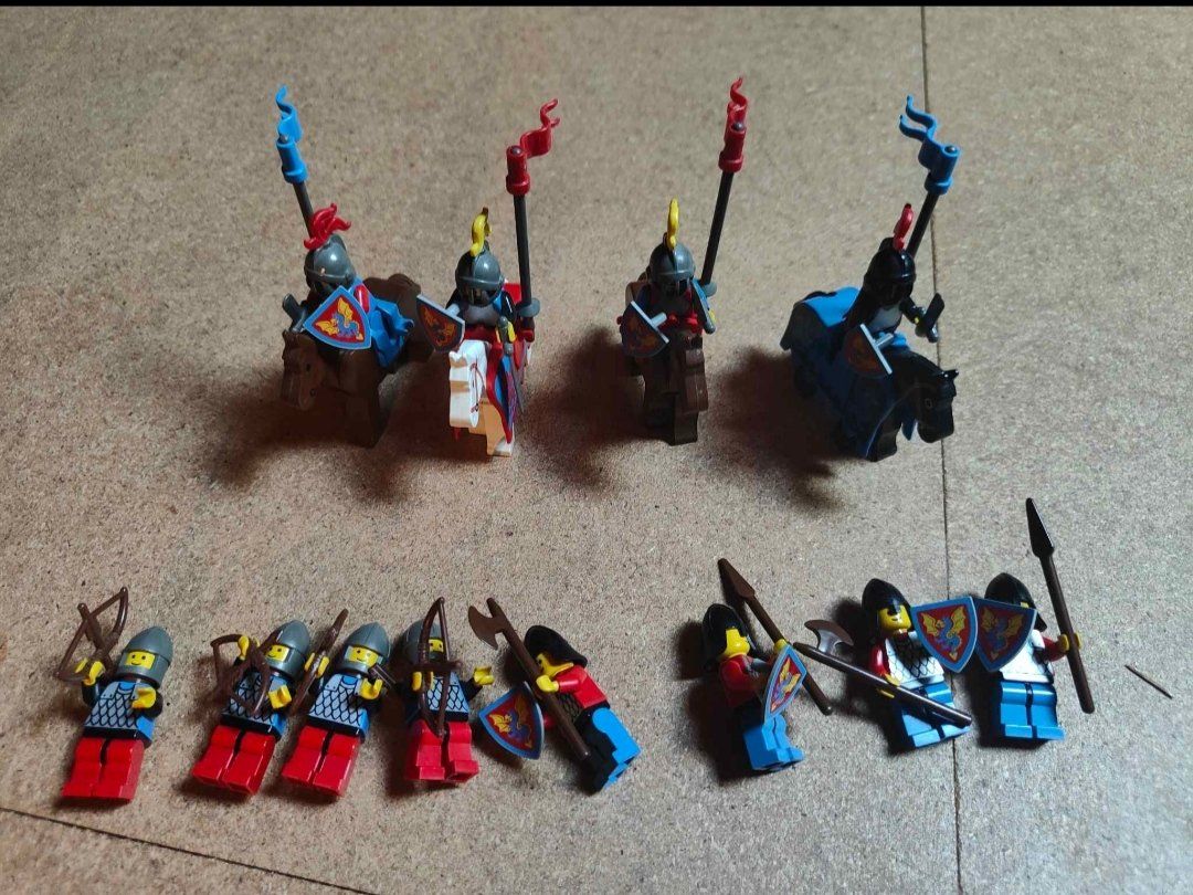 Lego Kit di costruzioni: Lego Ritterburg – Usato da Zollikofen venduto da Cecilia18 2