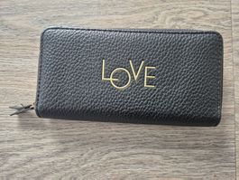 Schwarzes Portemonnaie mit "LOVE"-Schriftzug