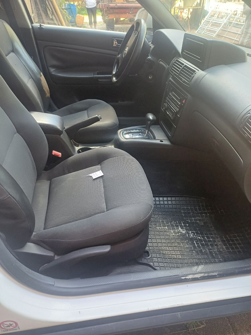 VW Automobili: VW Passat mit MFK – Difettoso da Wangenried venduto da Recycler94 3