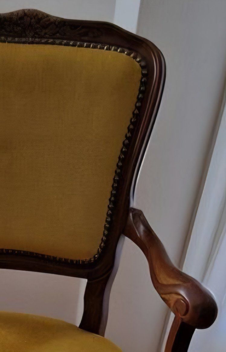 Poltrone: 2 Fauteuils de style velours jaune or – Usato da Pully venduto da Andalous