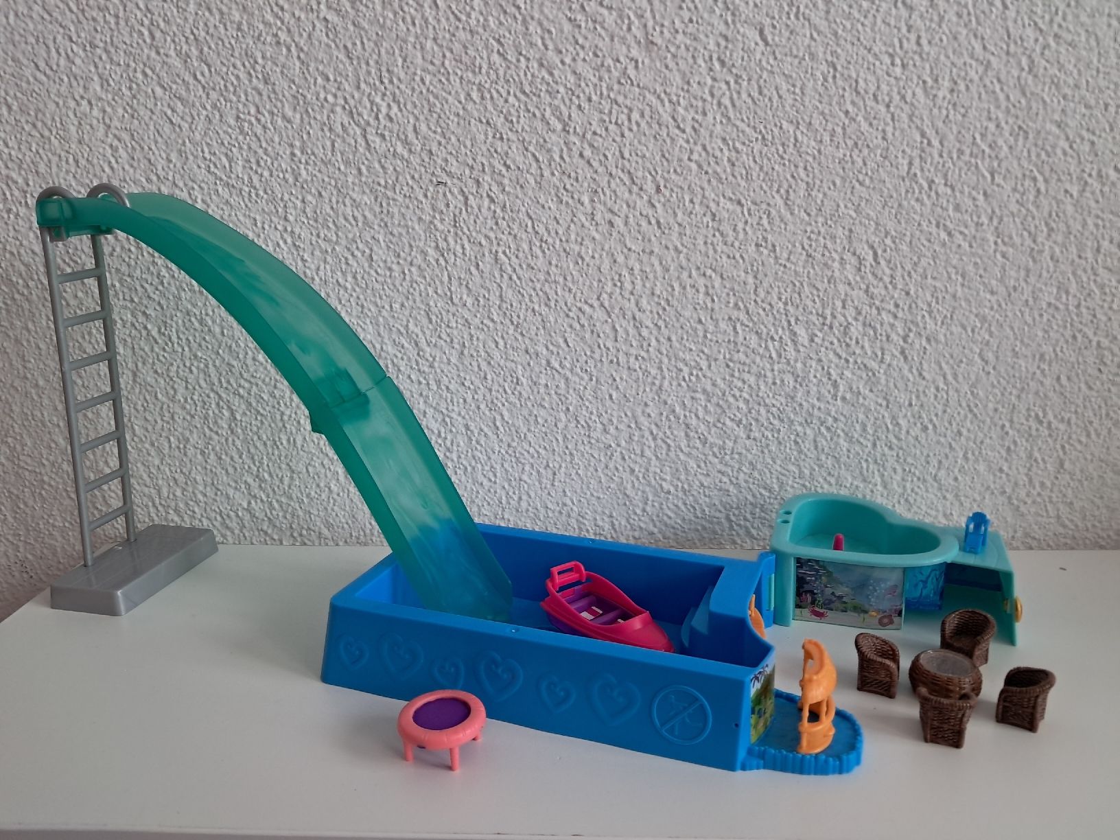 Polly Pocket Giocattoli: Polly Pocket Pool – Usato da Abtwil venduto da sabrina080