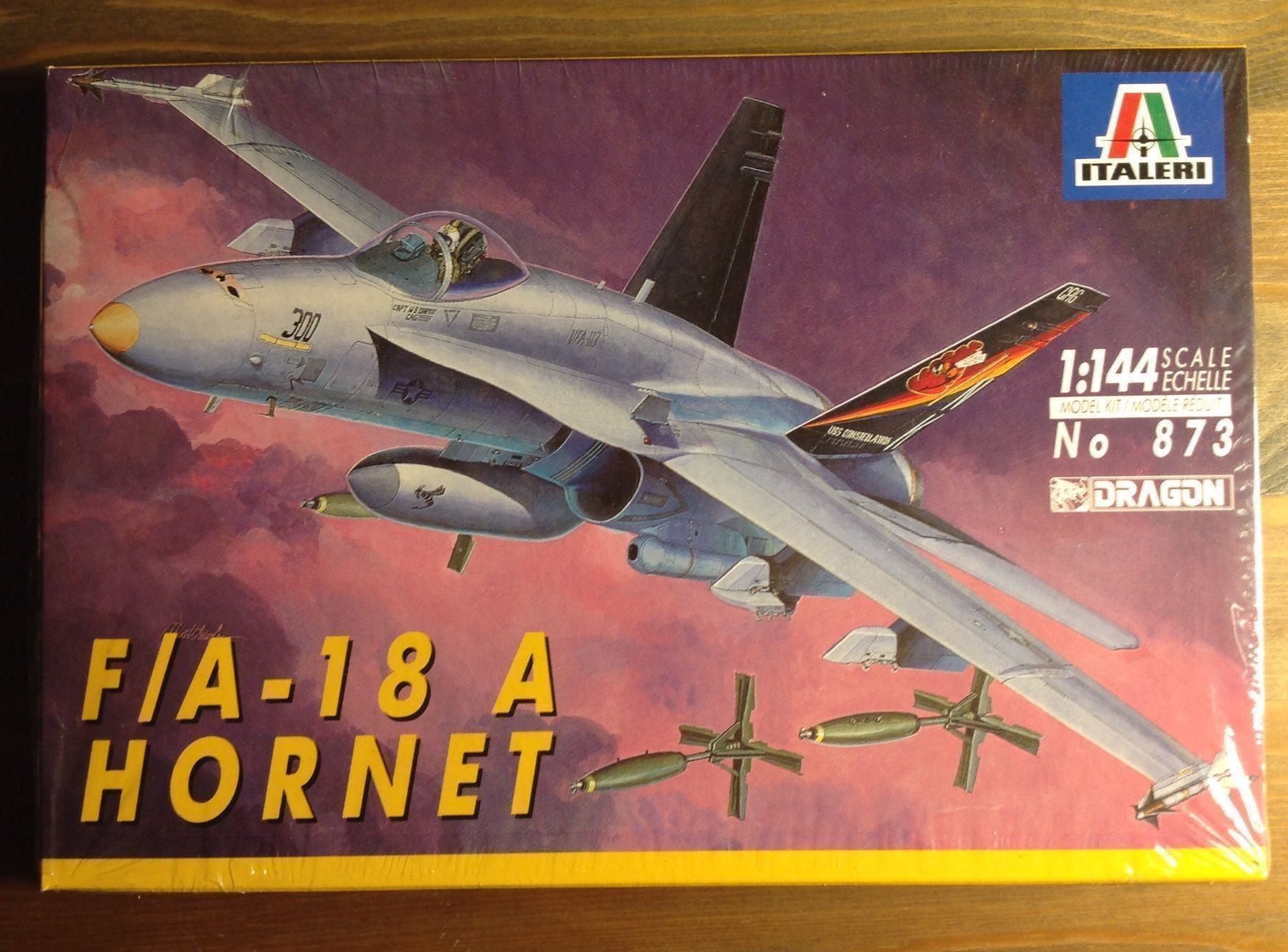 Italeri Kit di modellismo & Modellini statici: F/A - 18 A Hornet - Italeri - Model Kit – Nuovo (secondo la descrizione) da Altdorf UR venduto da Mini037