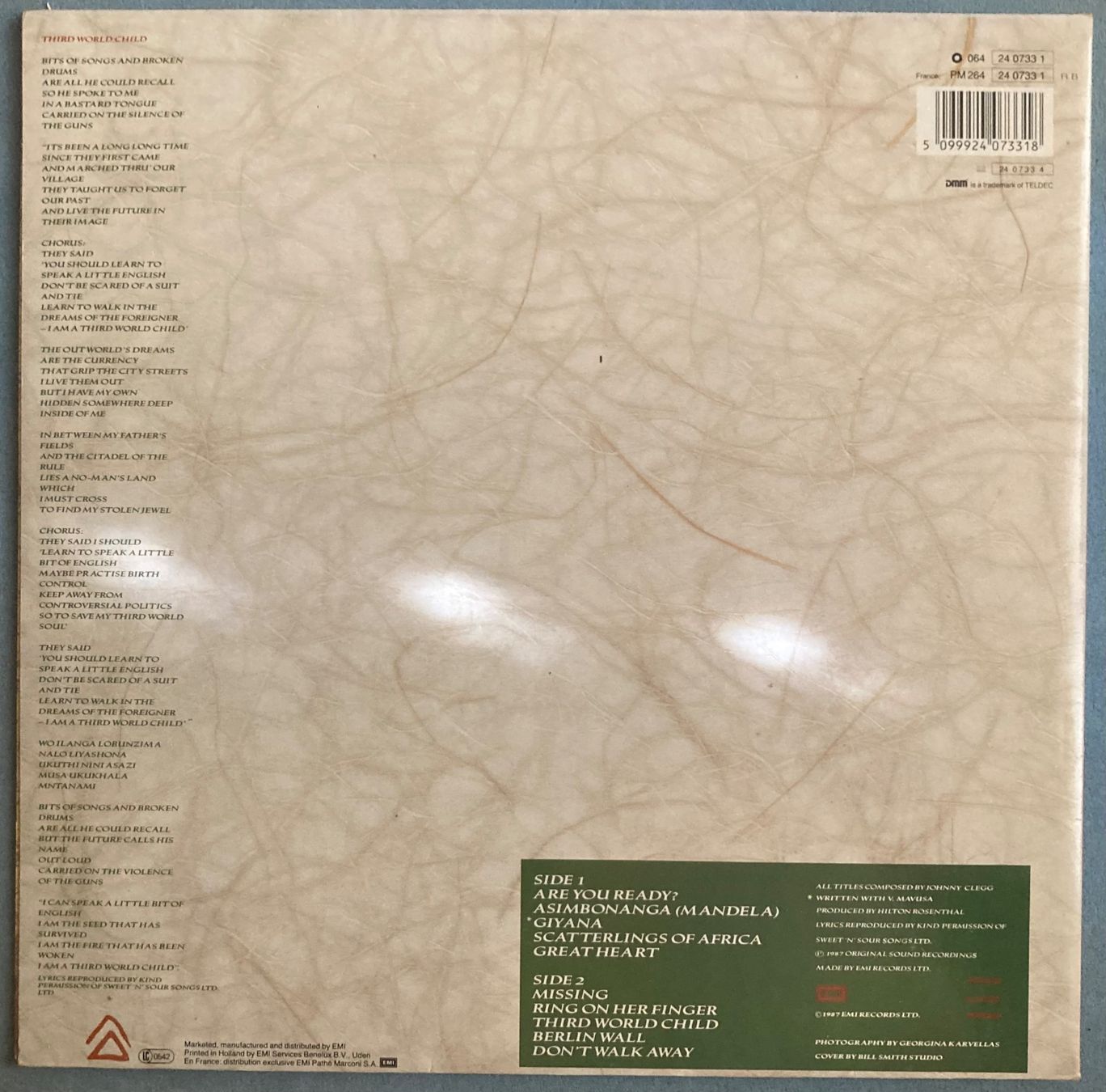 Vinyles: JOHNNY CLEGG & SAVUKA - THIRD WORLD CHILD – D'occasion à Poliez-Pittet par Newtown-Records 1