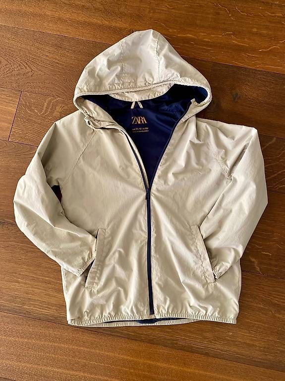 Giacche & Cappotti: Jacke mit Kapuze - Gr. 152 – Usato da Oberlunkhofen venduto da cfe_k6ws