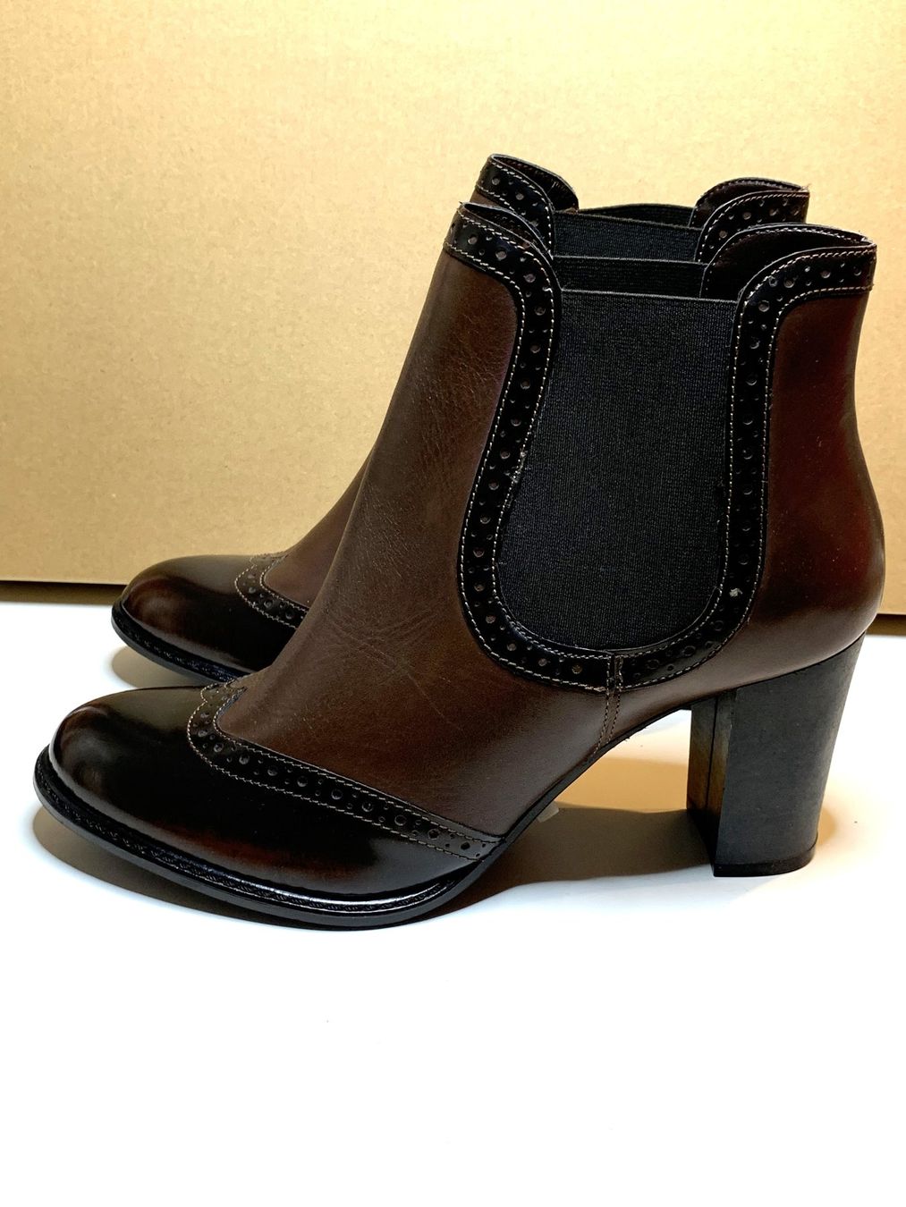 Scarpe da donna: Echt-Leder-Stiefeletten Gr. 40 – Nuovo e nell'imballaggio originale da Wetzikon ZH venduto da EvisStore