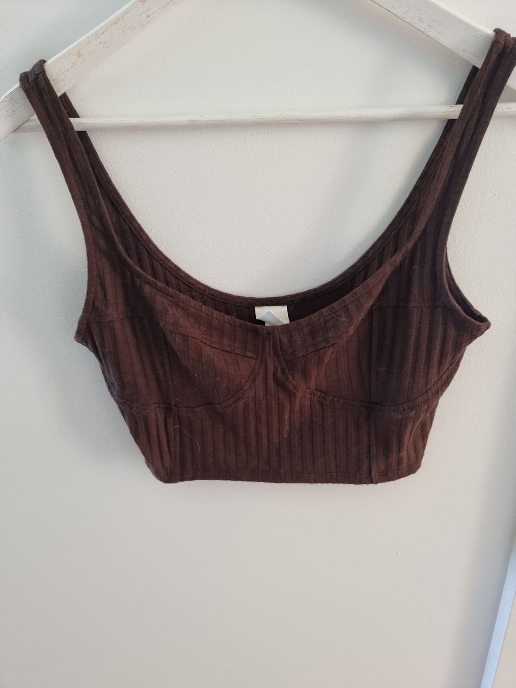 H&M Top: Braunes Crop Top – Usato da Altstätten SG venduto da melii._.98