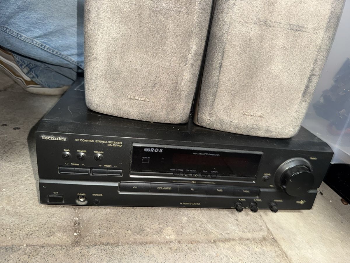 Receiver: Reciever mit Lautsprechern – Gebraucht aus Wädenswil von cel_29lk