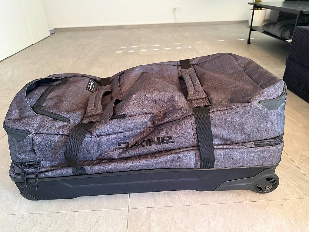 Valigie: Dakine Split Roller 110L  Reisetasche/Trolley – Usato da Gümmenen venduto da sch_2p8y 1
