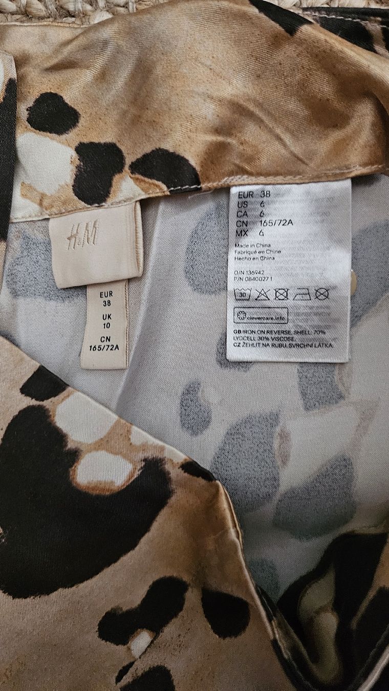 H&M Röcke: HM Rock mit Tiermuster, Grösse 38 – Neu (gemäss Beschreibung) aus Bülach von ane_yn2b 2