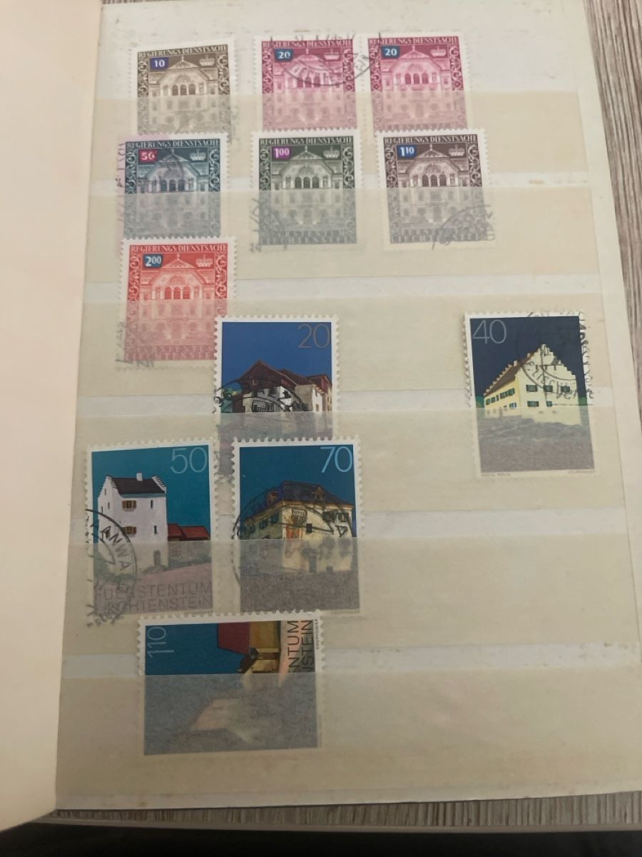 Album: Briefmarken Album – Usato da Chur venduto da eagle86federico 1