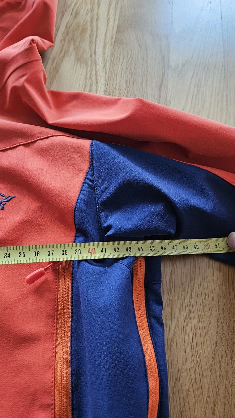 Norrøna Giacche: Norrona Softshelljacke Damen S orange blau – Usato da Hildisrieden venduto da Schteigeiss 4