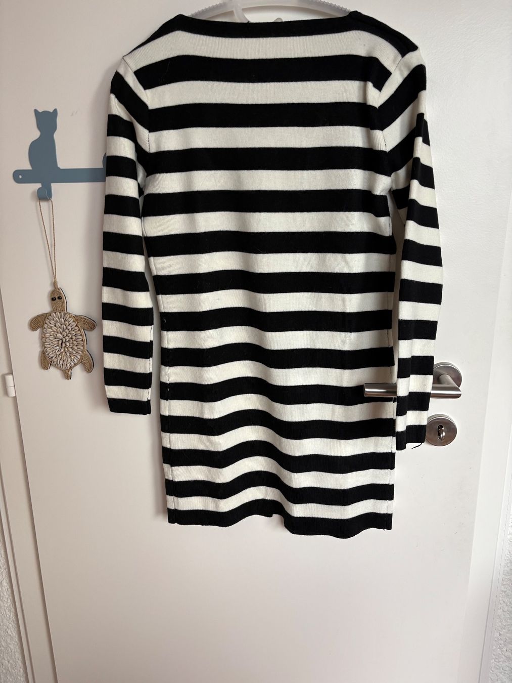 Vestiti: Robe rayée noir et blanc – Usato da Lausanne venduto da milou201619 2