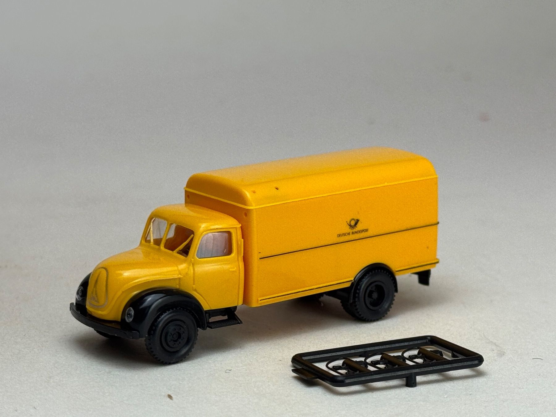 Brekina Modellini d'auto: GB1- Brekina Magirus  Postkoffer – Usato da Elm venduto da Wikmtz