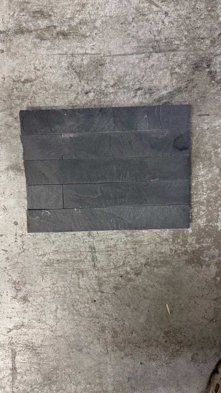 Piatti di portata: Schwarze Schieferplatten- Wandverkleidung – Nuovo (secondo la descrizione) da Uetendorf venduto da hun_g9ls