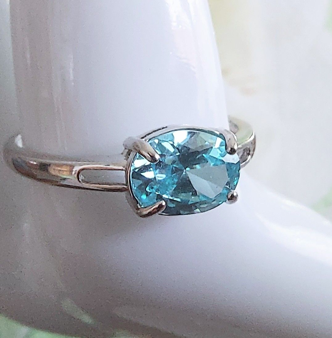Anelli: 925 Silber Ring mit echtem Zirkon blèu – Nuovo (secondo la descrizione) da Ettenhausen TG venduto da CH2300