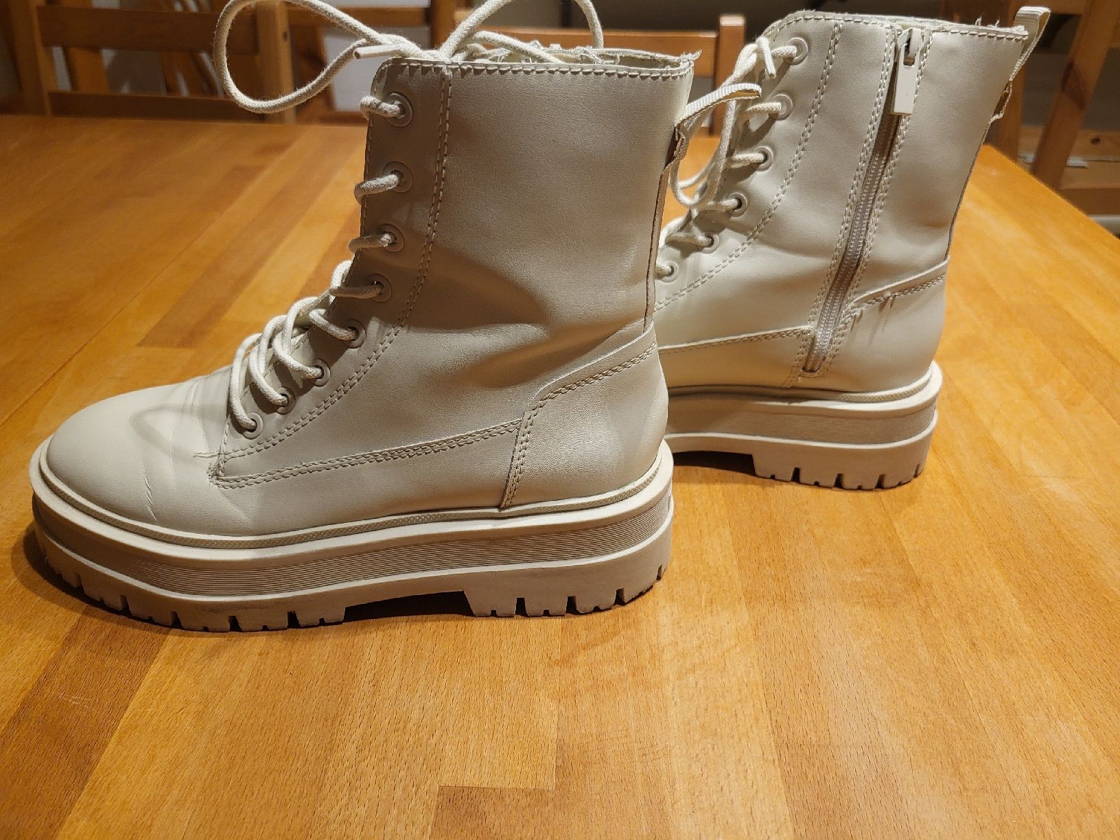 Stradivarius Scarpe da donna: Stradivarius Stiefel Grösse 37 – Usato da Zunzgen venduto da tir_2gh6 2