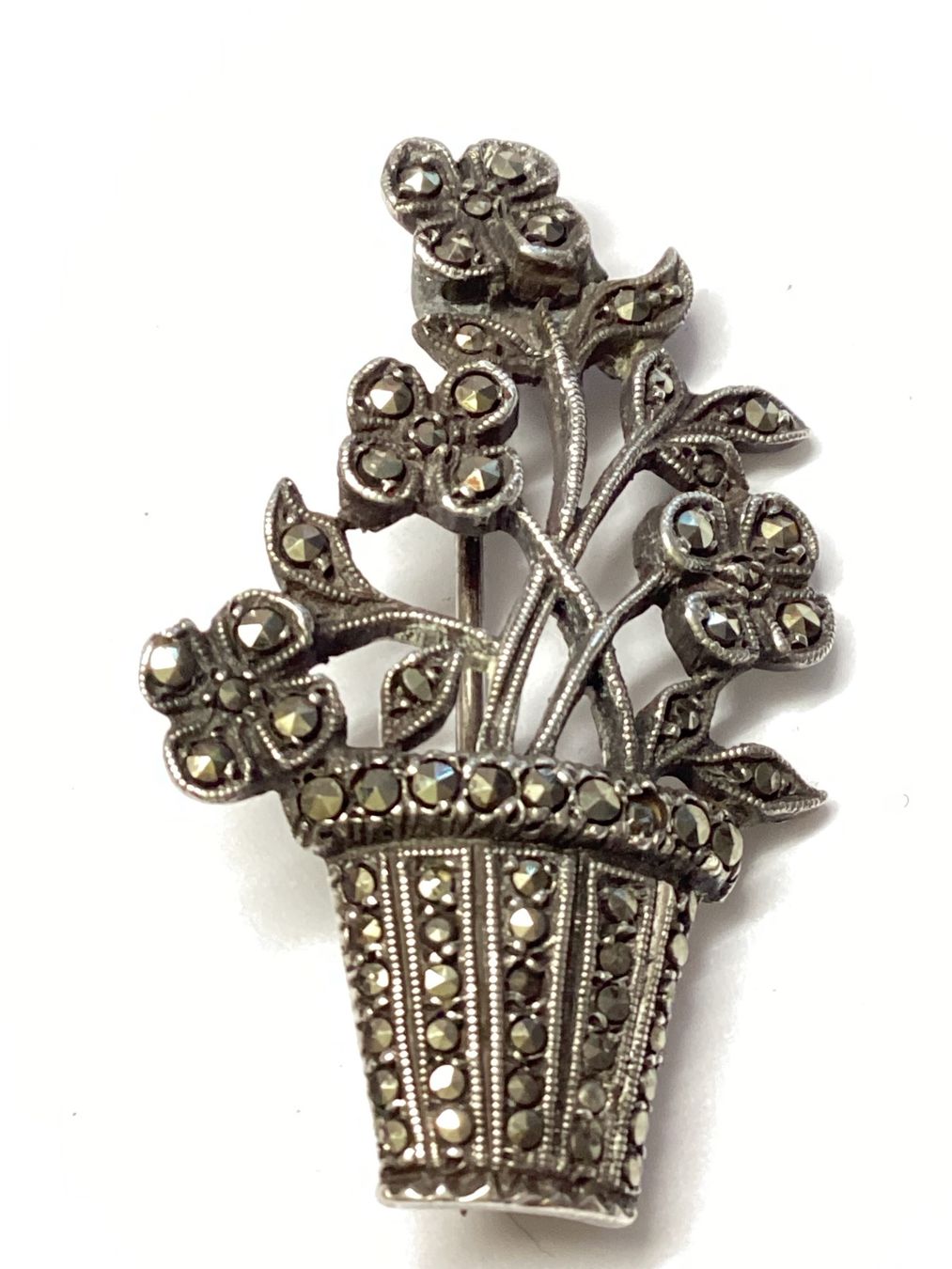 Spille & Fermagli: Art-Deco Blumenkorb Brosche, 920 Silber mit Markasiten – Usato da Eglisau venduto da mar_5rn2 1