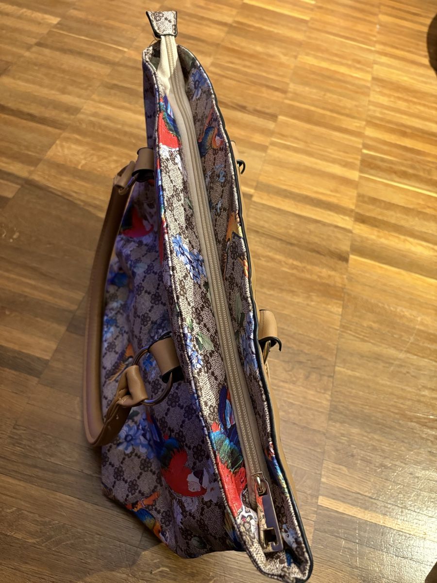 Borse da donna: Frühlingshafte Handtasche mit Vogelmuster – Usato da Volketswil venduto da Jenni1996 2