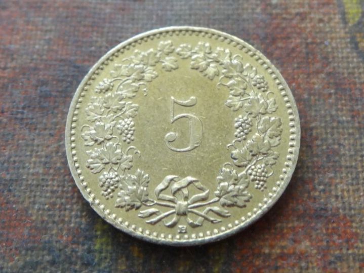 Tutti le monete: 5 Rp. 2005 – Usato da Romanel-sur-Lausanne venduto da Swift13 1