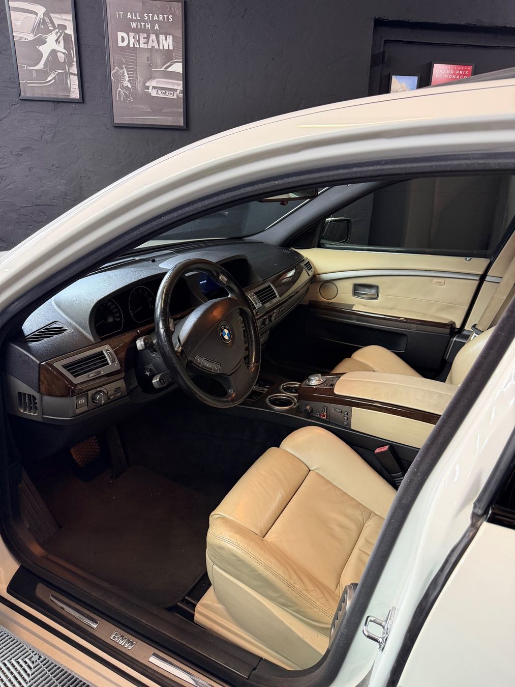 BMW Autos: BMW 735i E65 – D'occasion à Bronschhofen par SezoCarsector 4