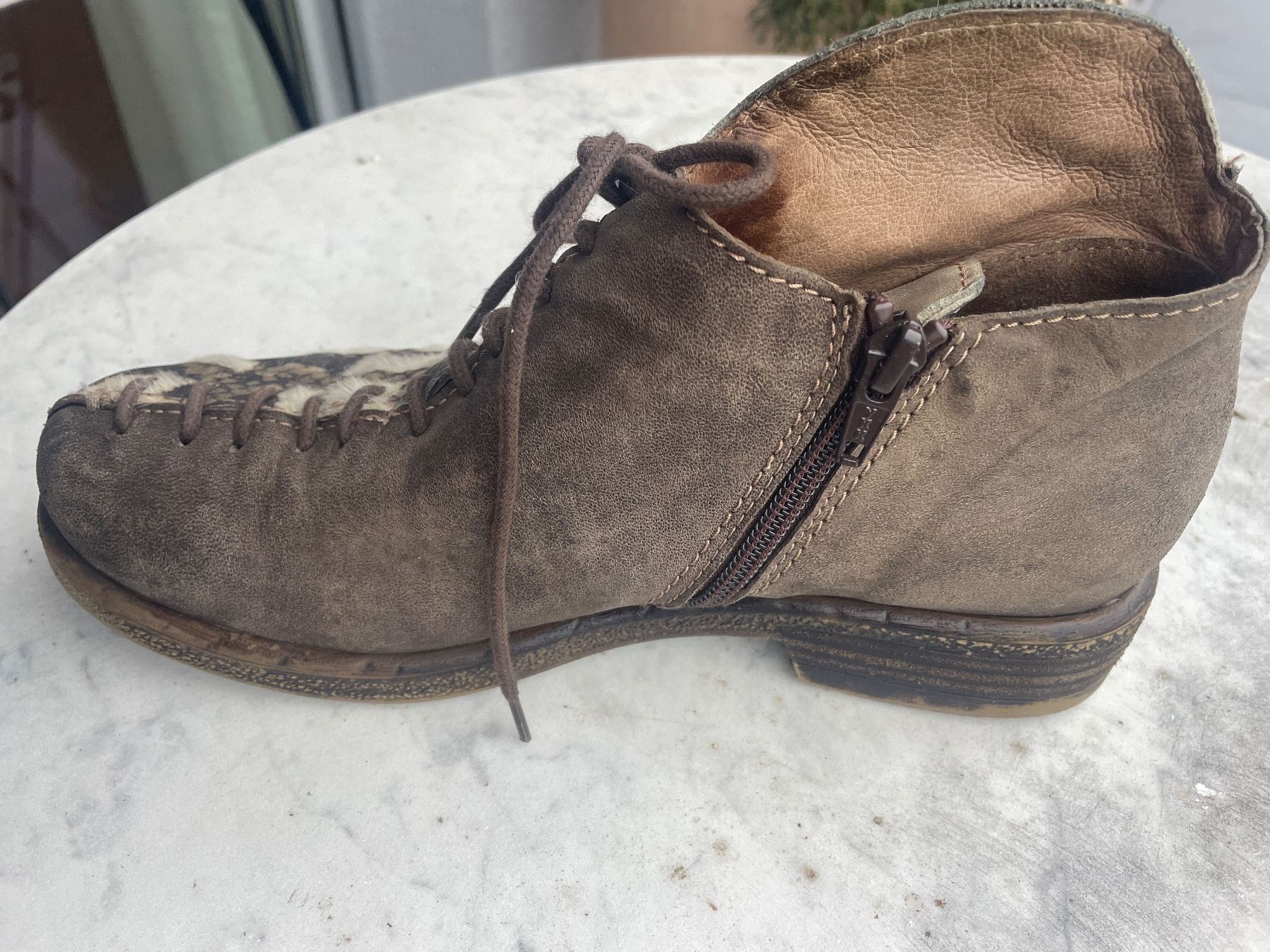 Damenschuhe: Cloucharme Stiefeletten, Gr. 38 – Gebraucht aus Rorschacherberg von chetan01 4