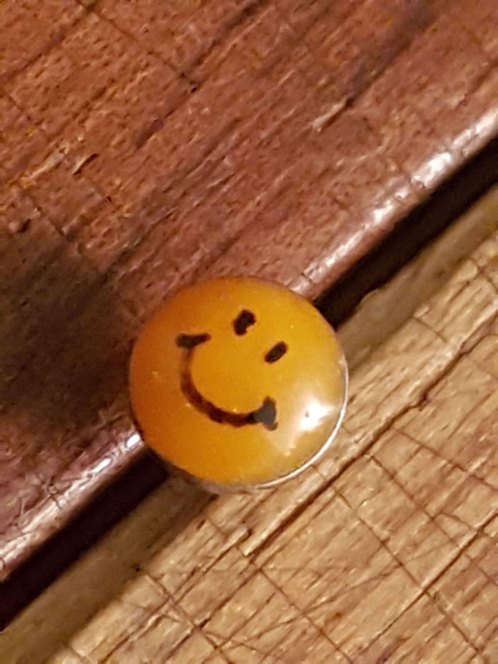 Orecchini pendenti & Orecchini a lobo: Ohrstecker Smiley orange – Usato da Ettingen venduto da Maranathatalitha 1
