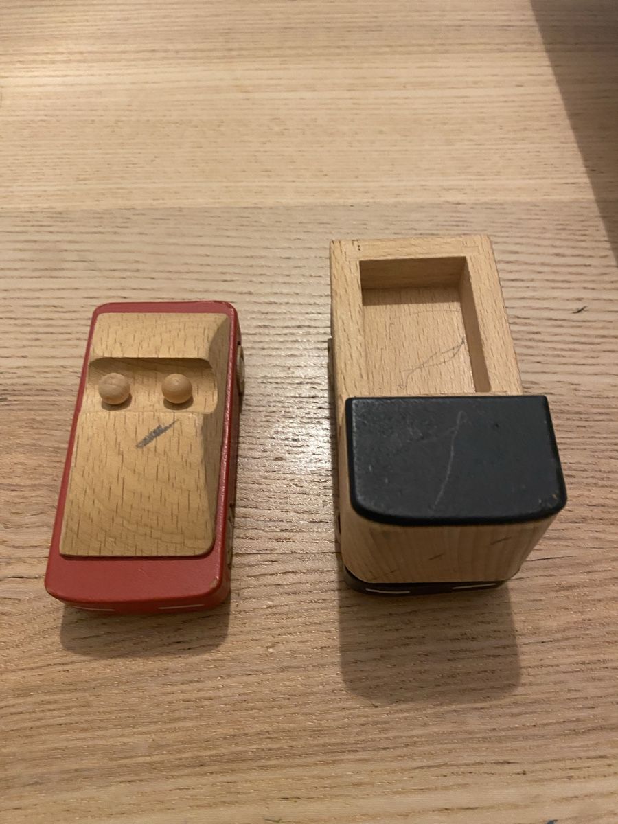 Liewood Giocattoli: Liewood Autos aus Holz – Usato da Birr venduto da Vintage-Liebhaber 1
