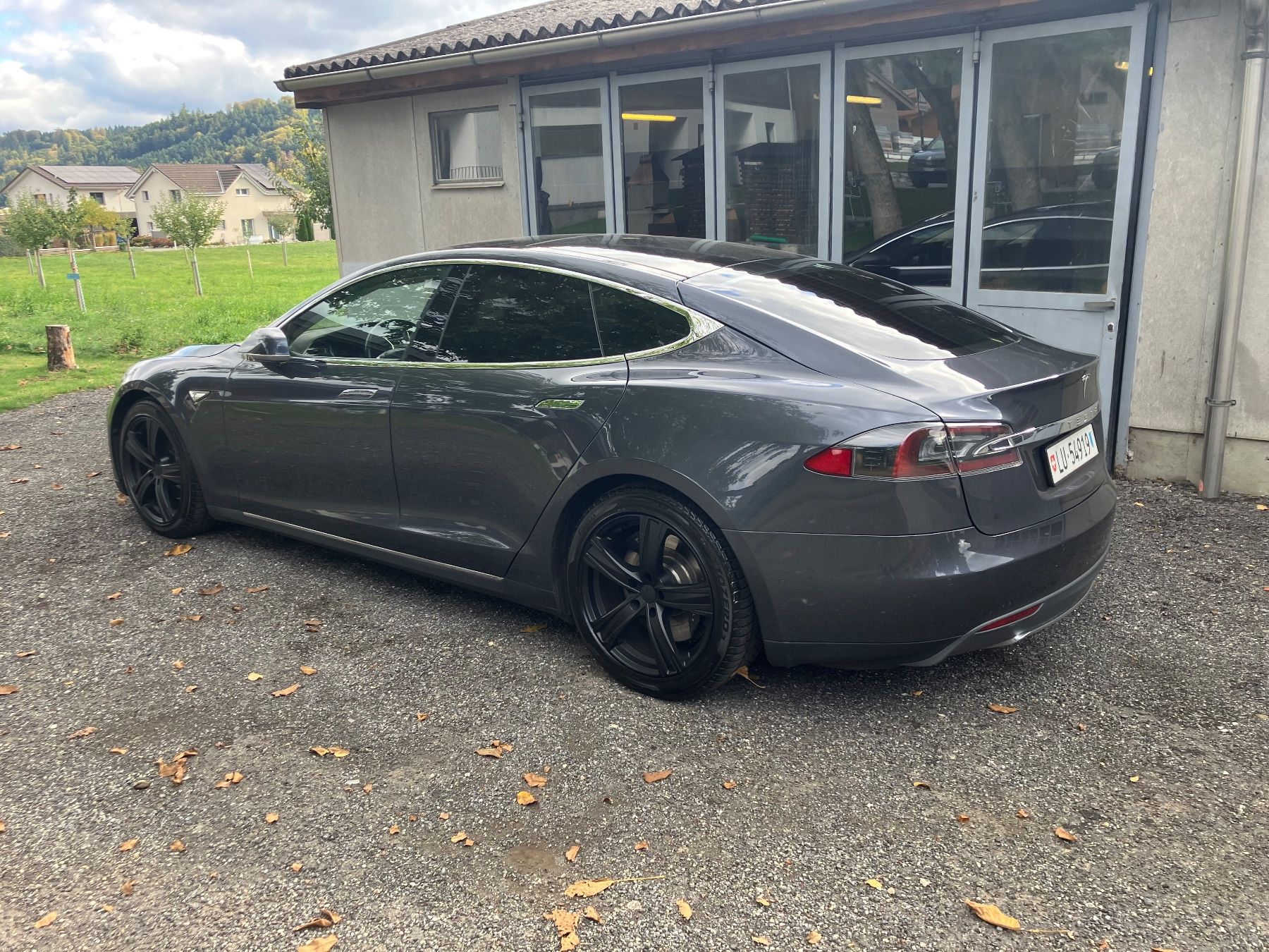 Tesla Autos: Tesla Model S 85D – D'occasion à Buchs LU par Rnp 1