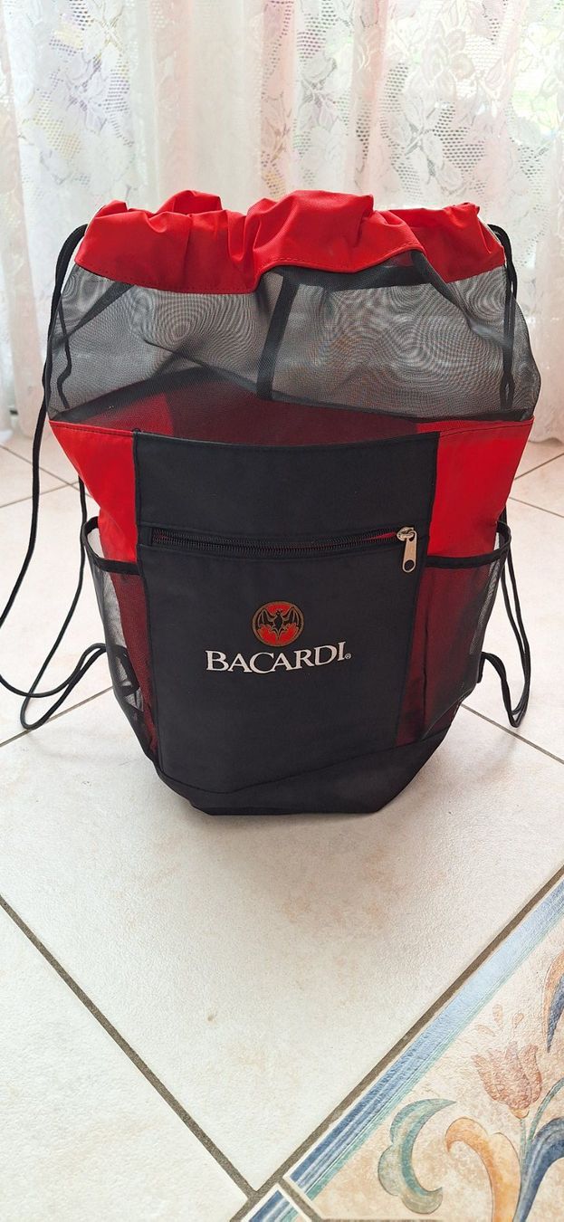Sacs à dos: Sac BACARDI – D'occasion à St-Triphon par Jldr0 3