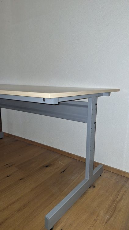 Scrivanie: Bürotisch, helles Holz – Usato da Cham venduto da Mosi15 1