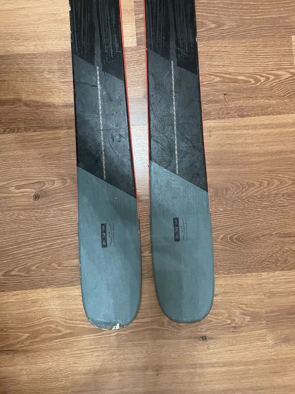 Decathlon Sci: Ski Wedze Slash 100 de 2021 de 174cm – Usato da Ogens venduto da ced_qn5v 3
