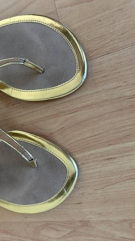 Ralph Lauren Chaussures femmes: Ralph Lauren Sommersandaletten gold 39/40 – D'occasion à Neuheim par Vinn 1