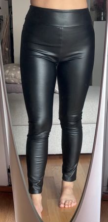 Leather leggings