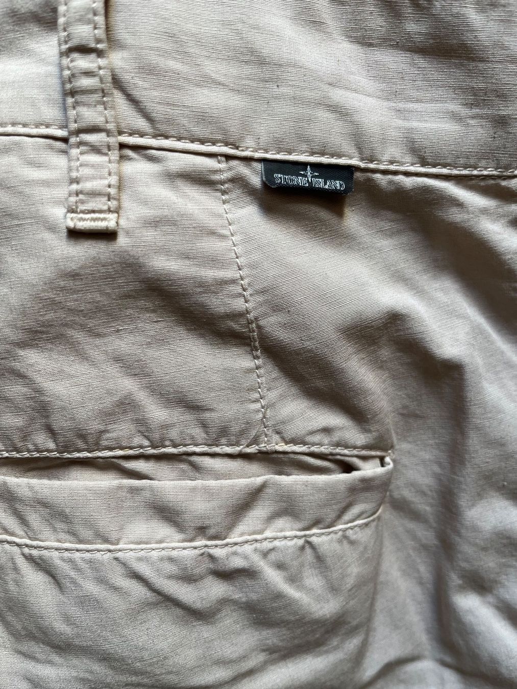 Pantaloni: STONE ISLAND / SHADOW PROJECT pantalon cargo – Usato da LAUSANNE venduto da PUMPERNICKEL3 3