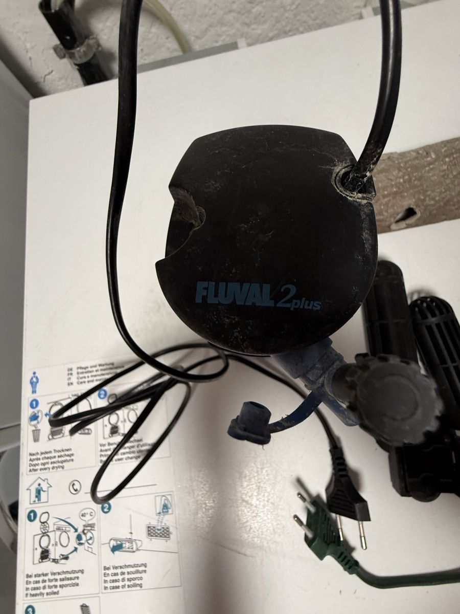 Fluval Filtri: Aquarium Filter Fluval 2 plus mit Heizung und ZubehÖr – Usato da Biel/Bienne venduto da ave_dp8z 1