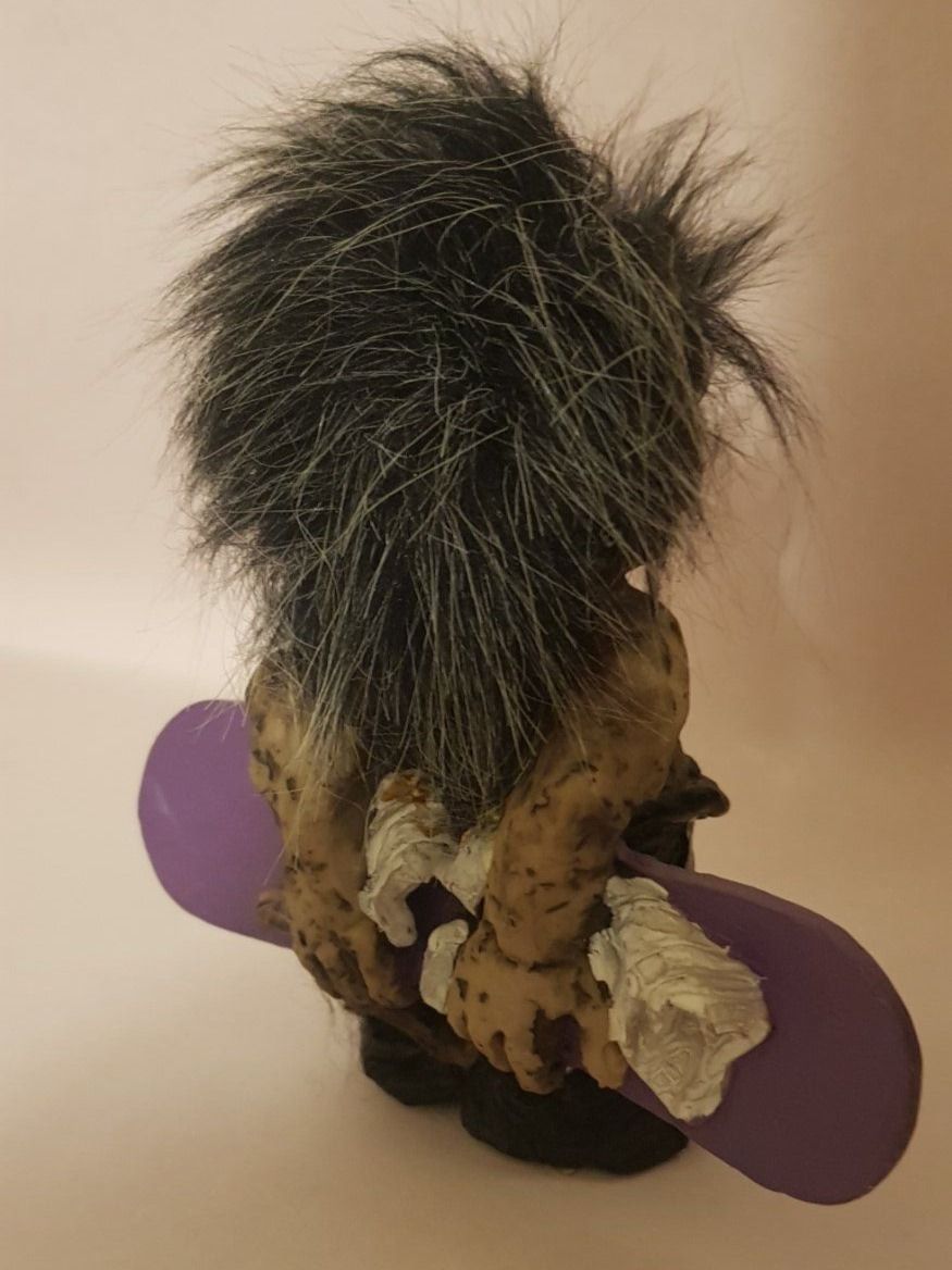 Figuren: Troll Snowboard h 10 cm max b 12 cm – Neu (gemäss Beschreibung) aus Figino von mayam63 2